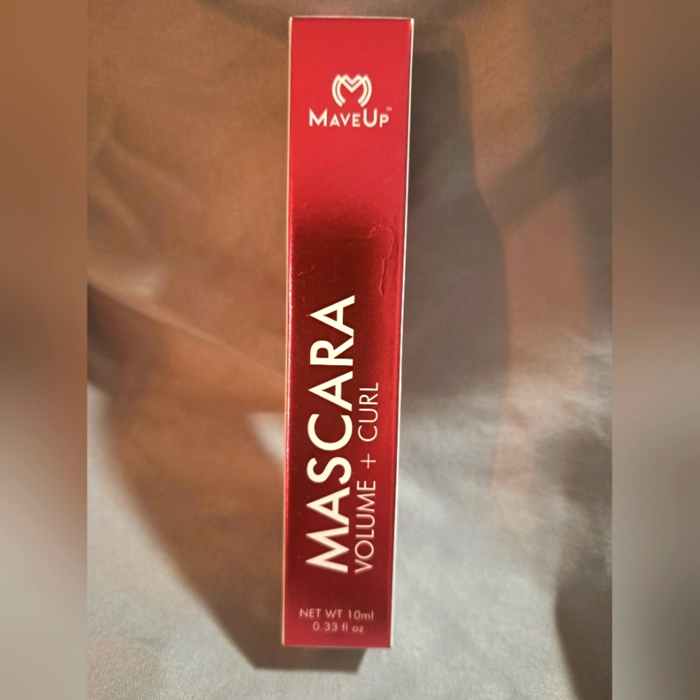 MaveUp black mascara